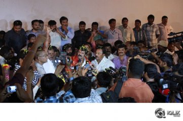 Legend Movie Team Success Tour